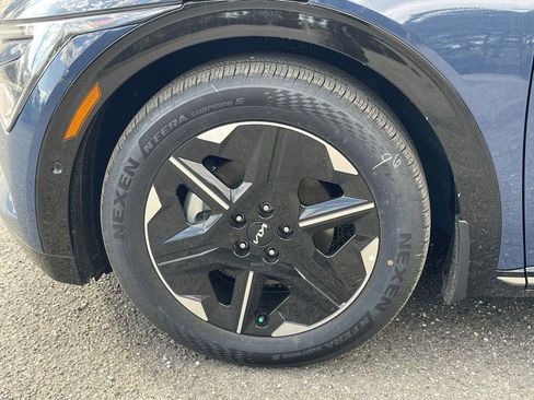 New 2025 Kia EV6 Wind image 29