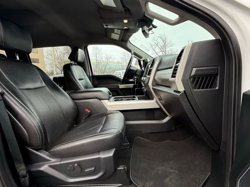 Used 2021 Ford F250 Lariat image 36