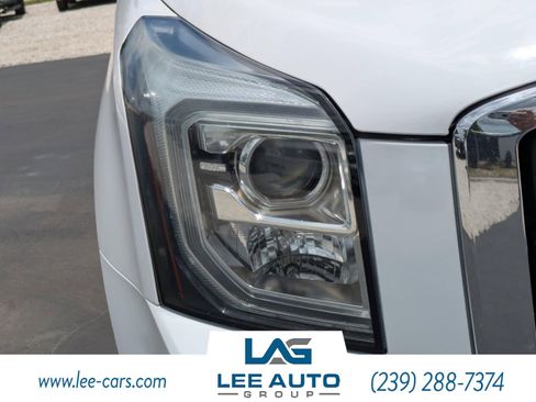 Used 2020 GMC Yukon SLT AWD/4WD image 9