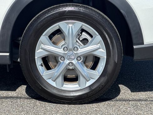 Certified 2025 Honda HR-V LX image 13