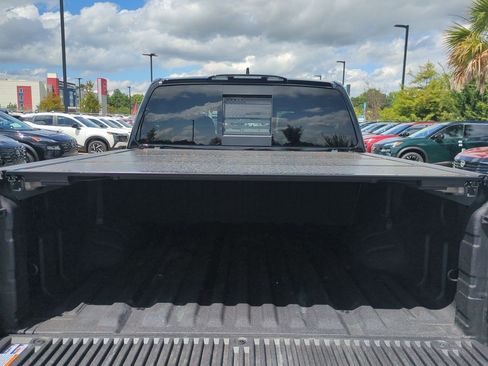 Certified 2024 Nissan Titan SV w/ SV Convenience Package RWD image 33