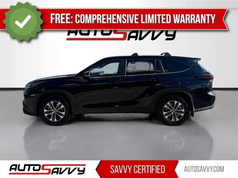 Used 2024 Toyota Highlander XLE image 4