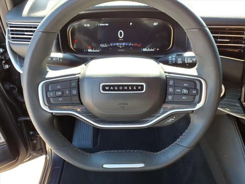 Used 2022 Jeep Wagoneer Series II image 19