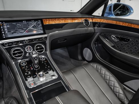 Used 2022 Bentley Continental GT V8 AWD/4WD image 25