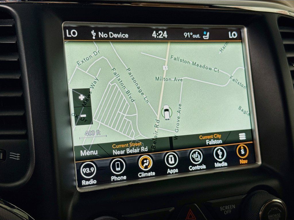 Used 2018 Jeep Grand Cherokee Summit AWD/4WD image 5