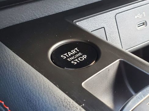 New 2026 Nissan Kicks SR image 29