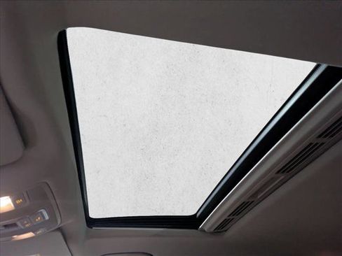 Used 2014 Mercedes-Benz GL 350 BlueTEC 4MATIC image 16