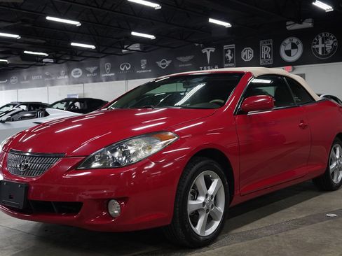 Used 2006 Toyota Solara SE FWD image 1