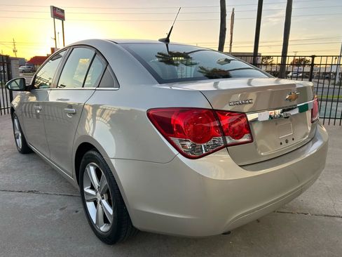 Used 2013 Chevrolet Cruze LT image 4
