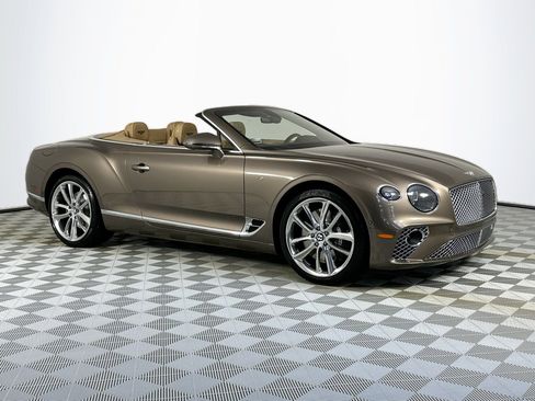 Used 2021 Bentley Continental GT image 1