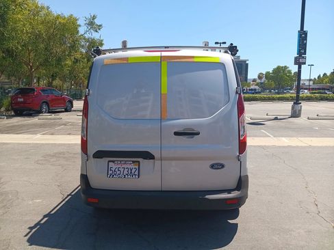 Used 2019 Ford Transit Connect XLT FWD image 7
