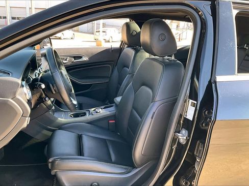 Used 2019 Mercedes-Benz GLA 250 image 8