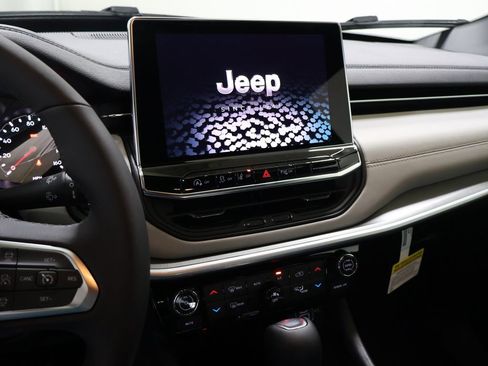 New 2026 Jeep Compass Limited image 22