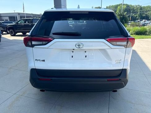 Used 2025 Toyota RAV4 XLE AWD/4WD image 6