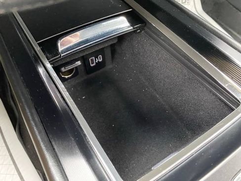 Used 2022 Lincoln Corsair AWD w/ Premium Package image 22