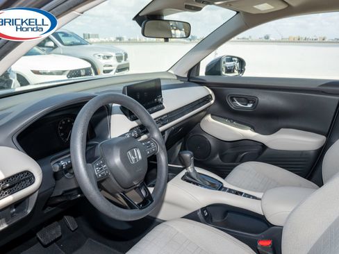Used 2023 Honda HR-V LX image 14