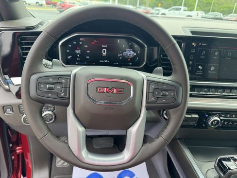 New 2026 GMC Sierra 1500 SLT image 16