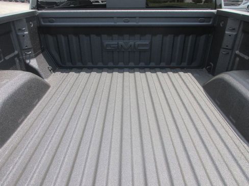 New 2026 GMC Sierra 1500 AT4 w/ AT4 Premium Package AWD/4WD image 9