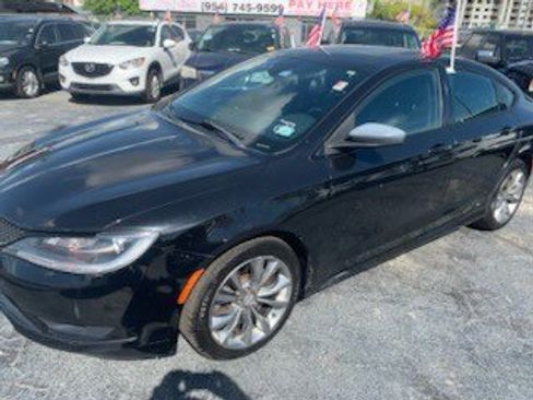 Used 2015 Chrysler 200 S w/ Navigation & Sound Group I image 1