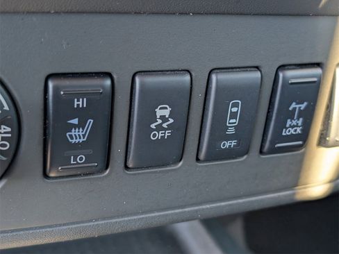 Used 2021 Nissan Frontier PRO-4X w/ Pro-4x Utility Package image 17