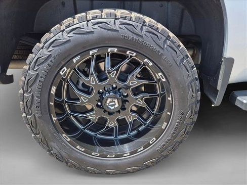 Used 2020 Chevrolet Silverado 1500 LT Trail Boss AWD/4WD image 21