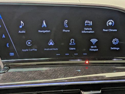 Certified 2024 Cadillac Escalade Premium Luxury Platinum image 28