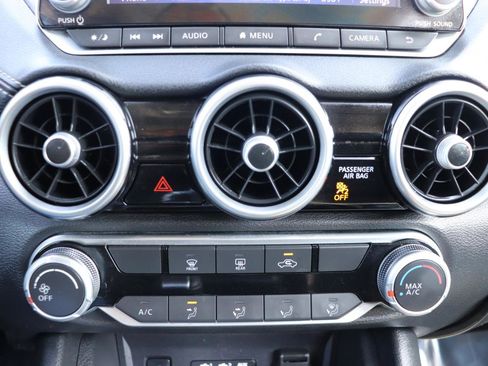 Used 2024 Nissan Sentra SV image 28