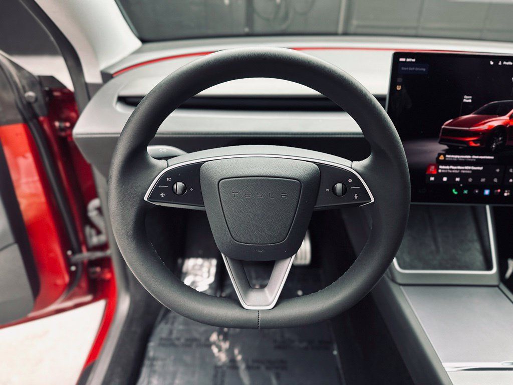 Used 2026 Tesla Model Y Performance AWD/4WD image 26