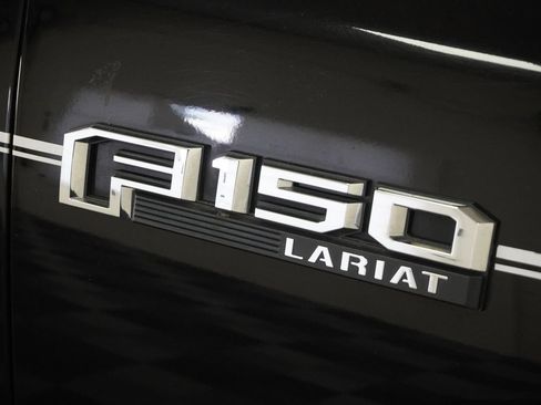 Used 2018 Ford F150 Lariat w/ Equipment Group 502A Luxury AWD/4WD image 27