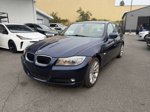 Used 2011 BMW 328i Sedan RWD image 1