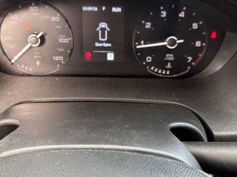 Used 2025 RAM ProMaster 2500 w/ Convenience Group image 22