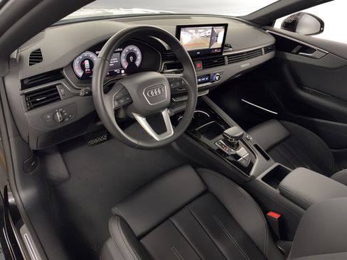 Used 2025 Audi A5 2.0T Premium Plus w/ Premium Plus AWD/4WD image 4