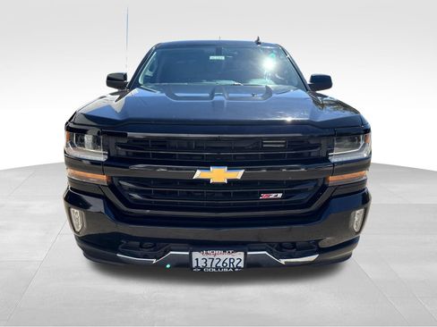 Used 2018 Chevrolet Silverado 1500 LT w/ All Star Edition AWD/4WD image 8