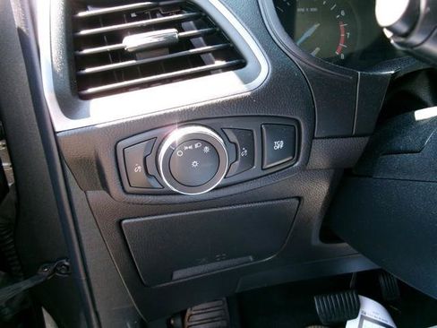 Used 2019 Ford Edge SE AWD/4WD image 24