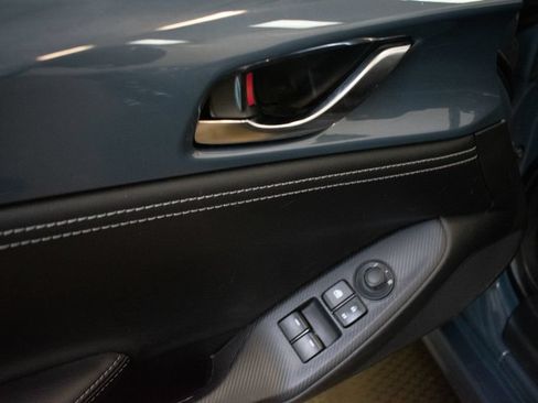 Used 2021 MAZDA MX-5 Miata Club RWD image 20