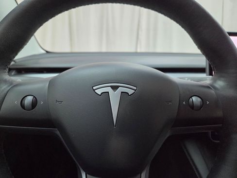 Used 2021 Tesla Model 3 Performance image 25