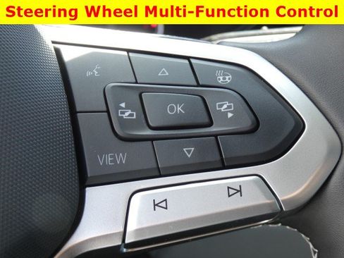 Used 2024 Volkswagen Taos SEL AWD/4WD image 25
