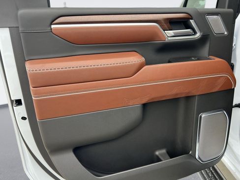 New 2026 GMC Sierra 3500 Denali Ultimate AWD/4WD image 26