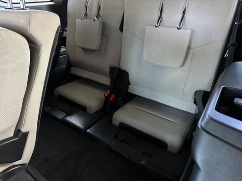 Used 2025 Toyota 4Runner SR5 AWD/4WD image 14