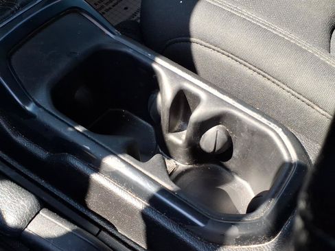 Used 2019 Jeep Wrangler Unlimited Sport AWD/4WD image 25