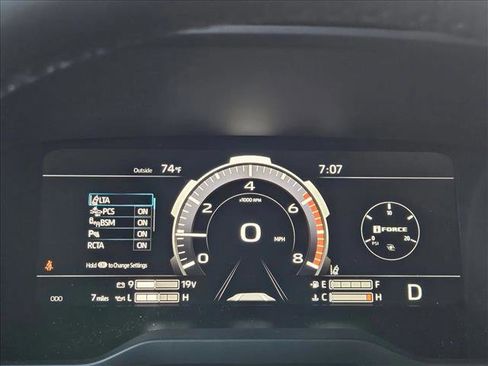New 2026 Toyota Tundra Limited AWD/4WD image 11
