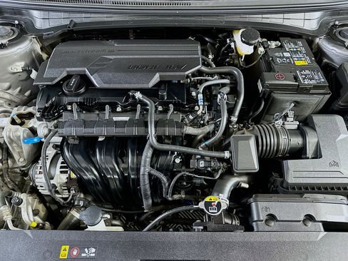 Used 2025 Kia K4 LXS image 33