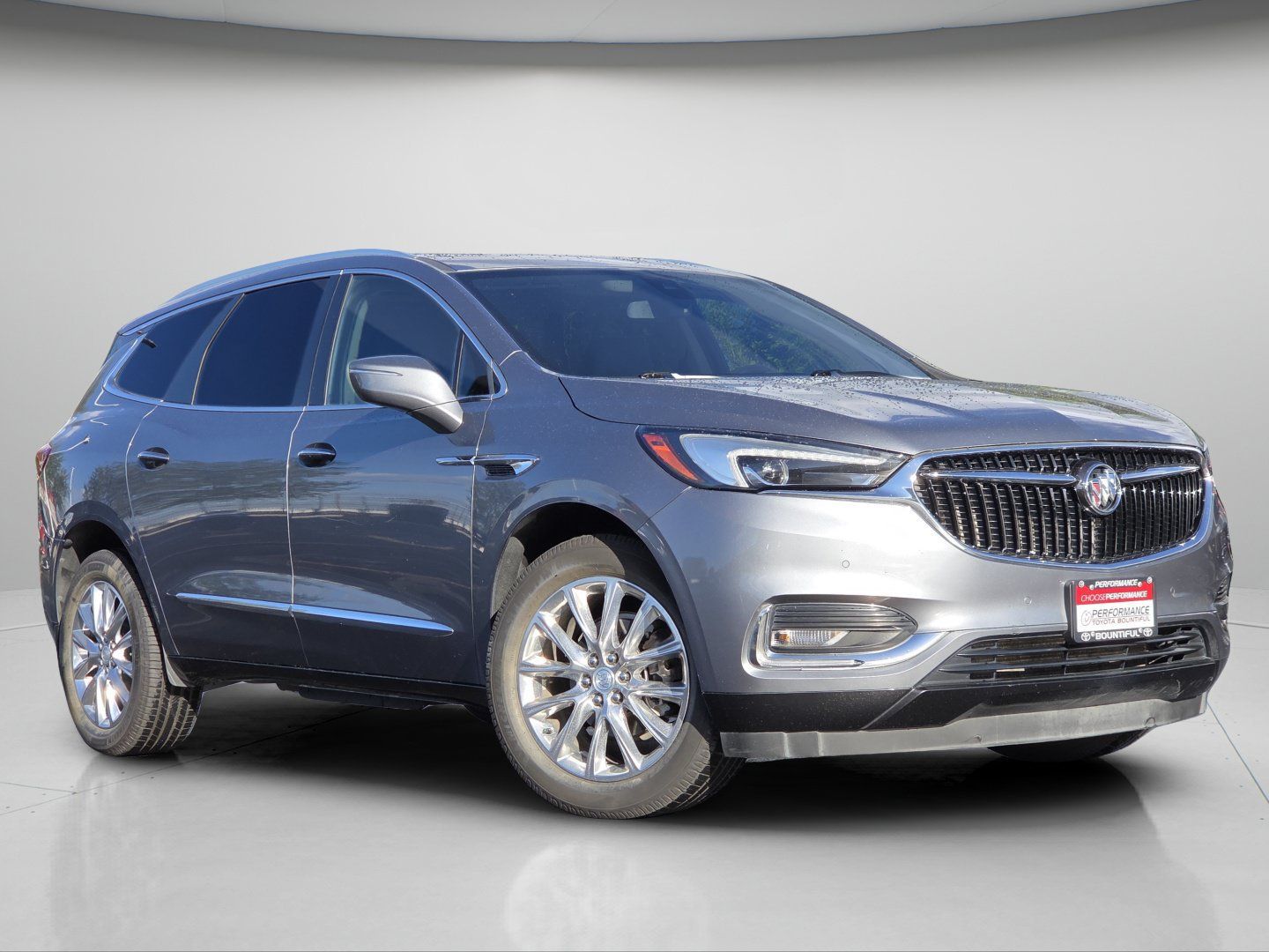 Used 2021 Buick Enclave Premium w/ Sun and Sites Package AWD/4WD image 2
