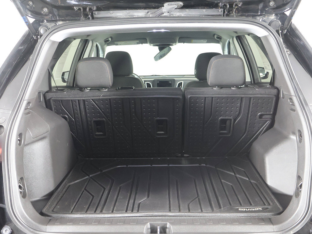 Used 2023 Chevrolet Equinox LT w/ LPO, Floor Liner Package FWD image 17