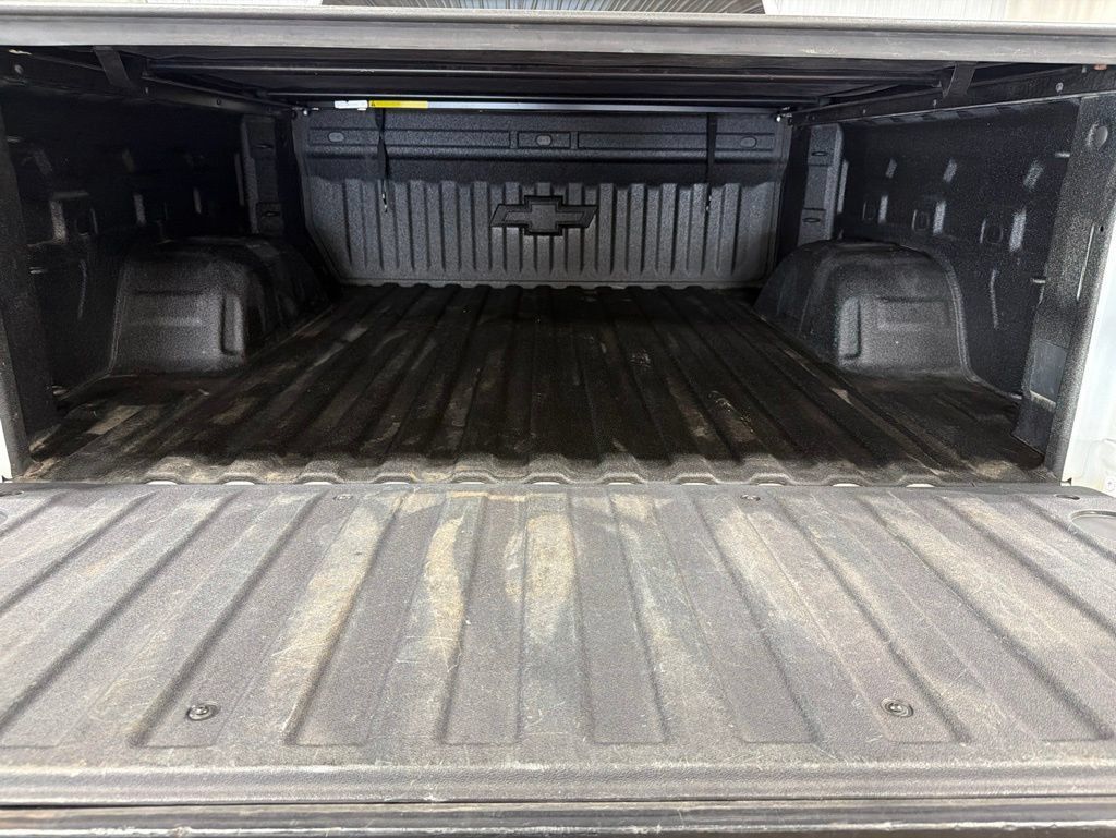 Certified 2022 Chevrolet Silverado 1500 RST AWD/4WD image 8