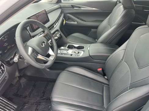 Certified 2026 INFINITI QX60 Luxe w/ Cargo Package FWD image 11