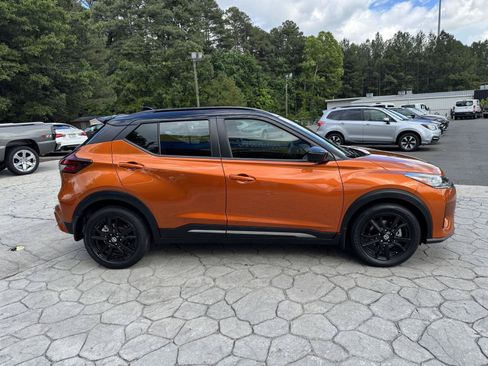 Used 2021 Nissan Kicks SR FWD image 18
