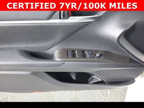 Used 2022 Toyota Camry SE FWD image 34