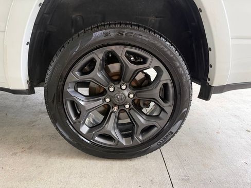 Used 2021 RAM 1500 Limited w/ Night Edition RWD image 24