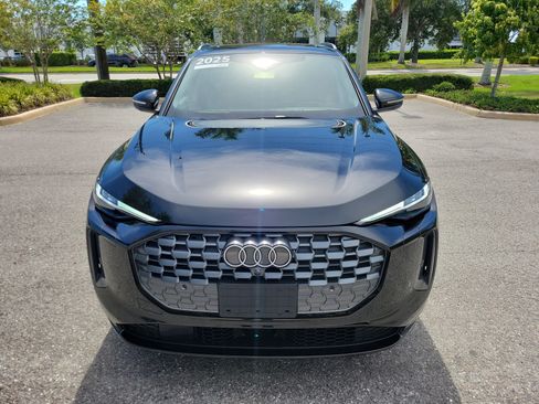 Certified 2025 Audi Q5 Premium Plus w/ Premium Plus AWD/4WD image 2